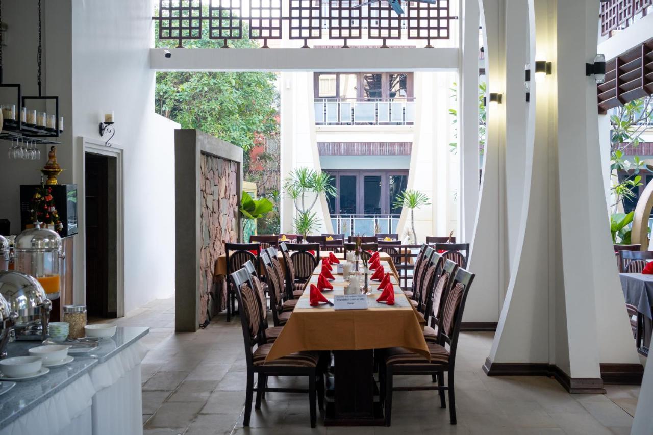 The Night Hotel Siem Reap Exterior photo