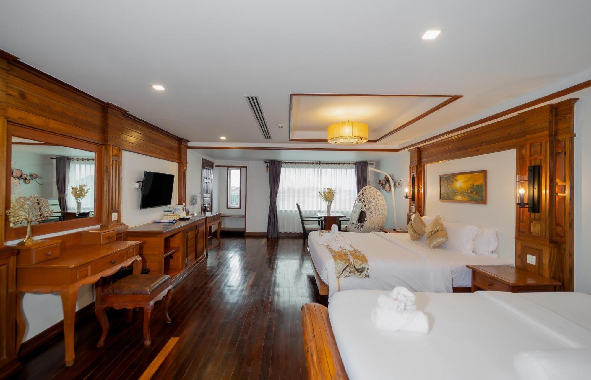 The Night Hotel Siem Reap Exterior photo