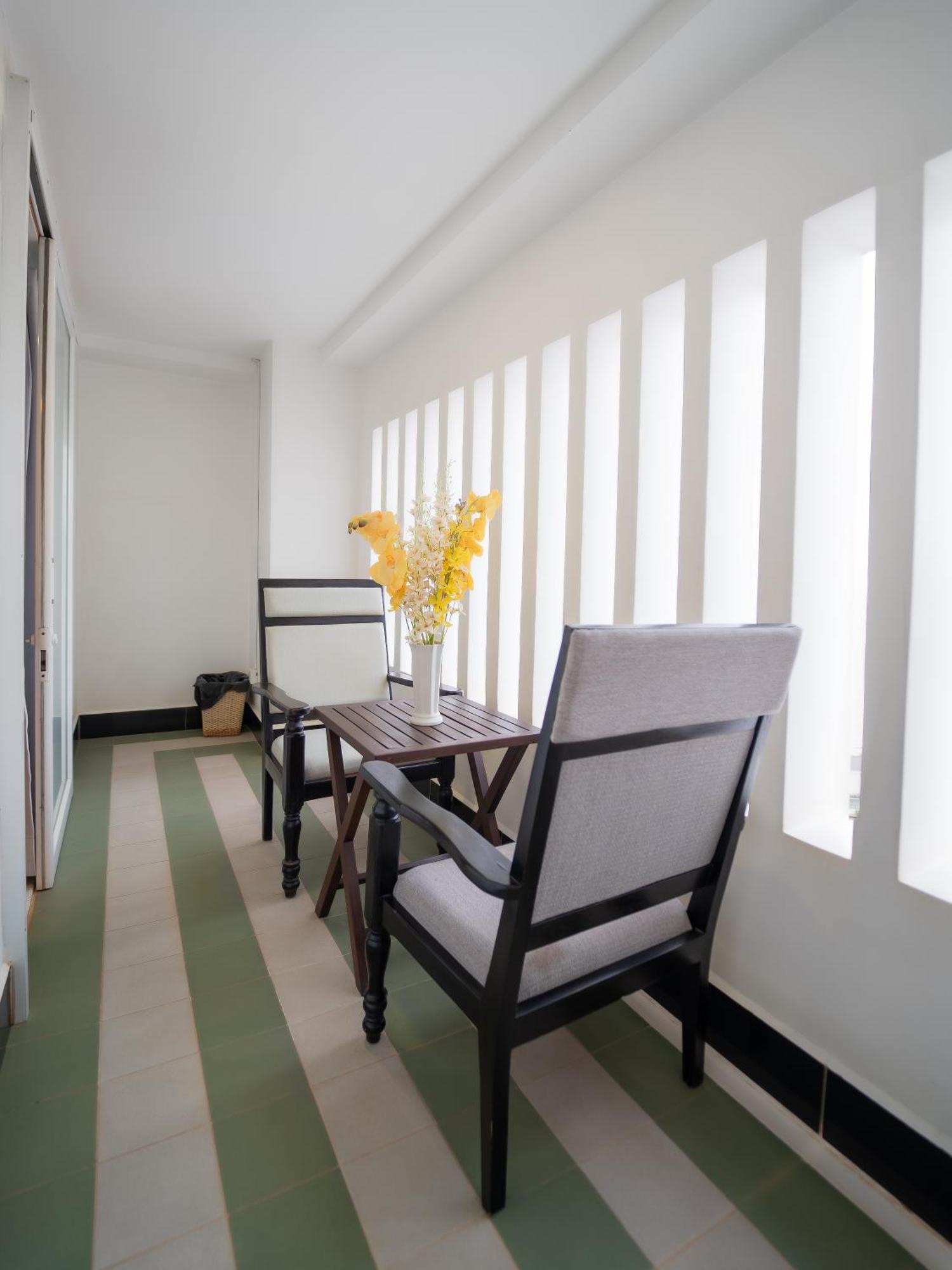 The Night Hotel Siem Reap Exterior photo