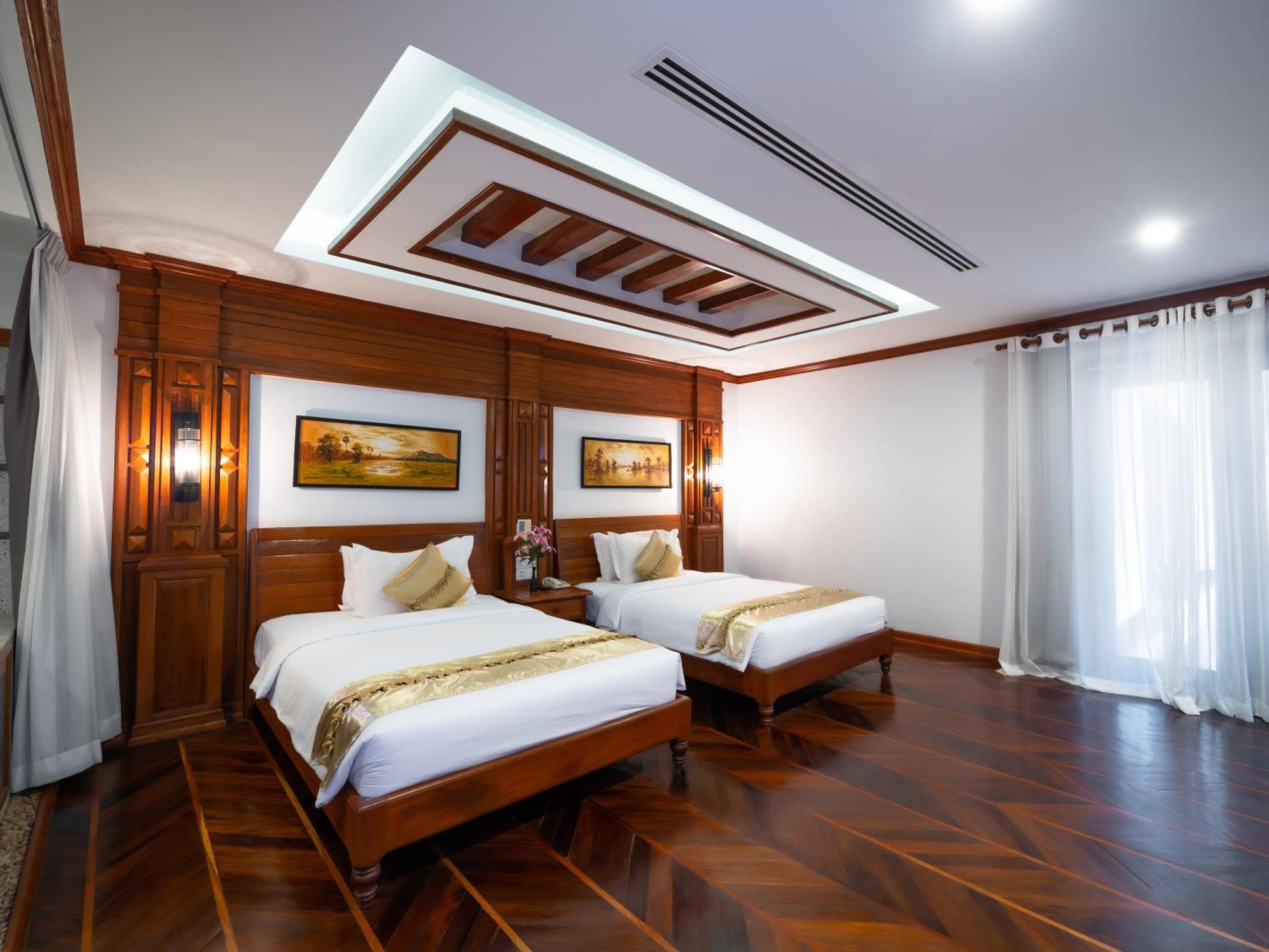 The Night Hotel Siem Reap Exterior photo