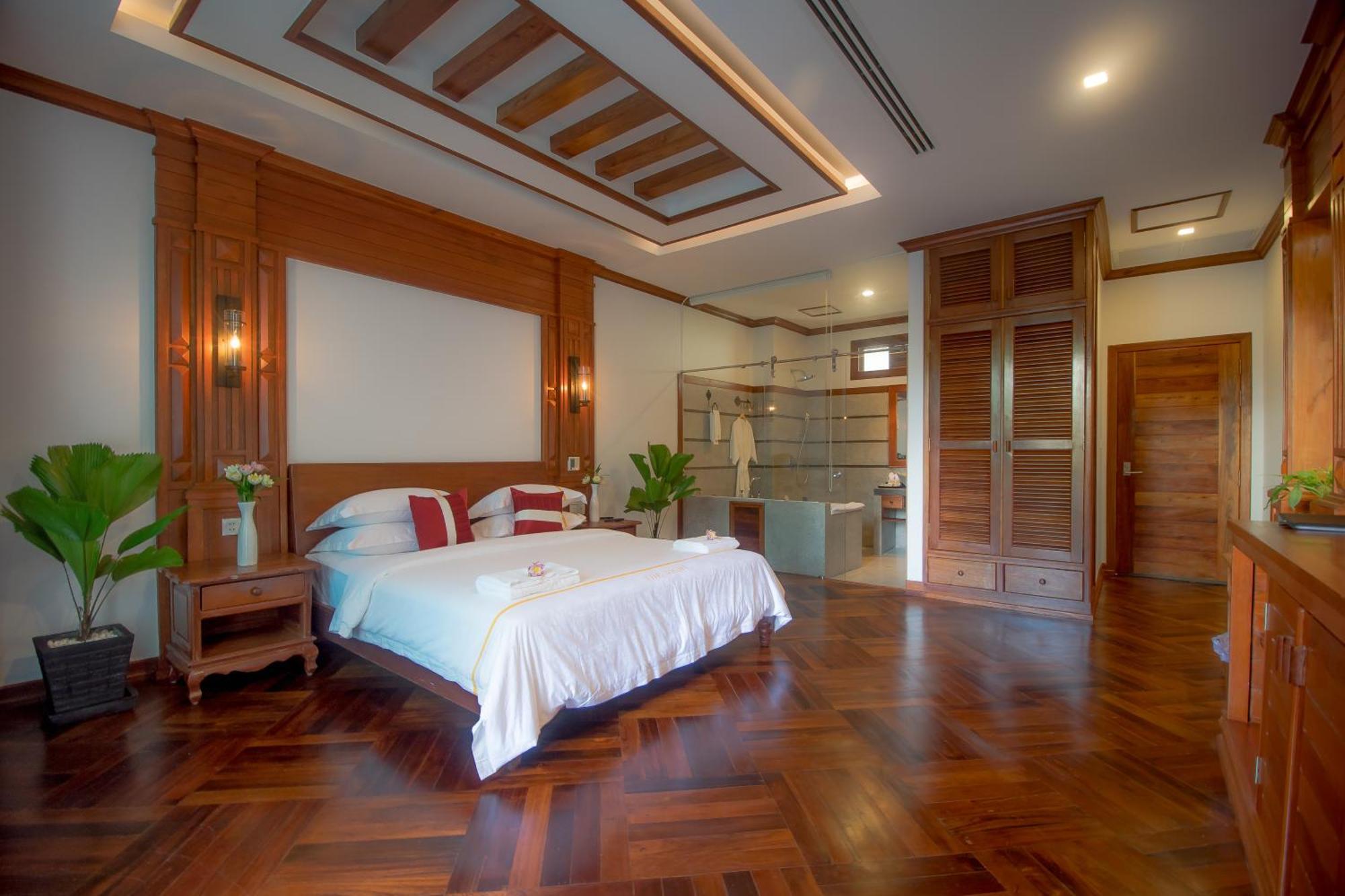 The Night Hotel Siem Reap Exterior photo