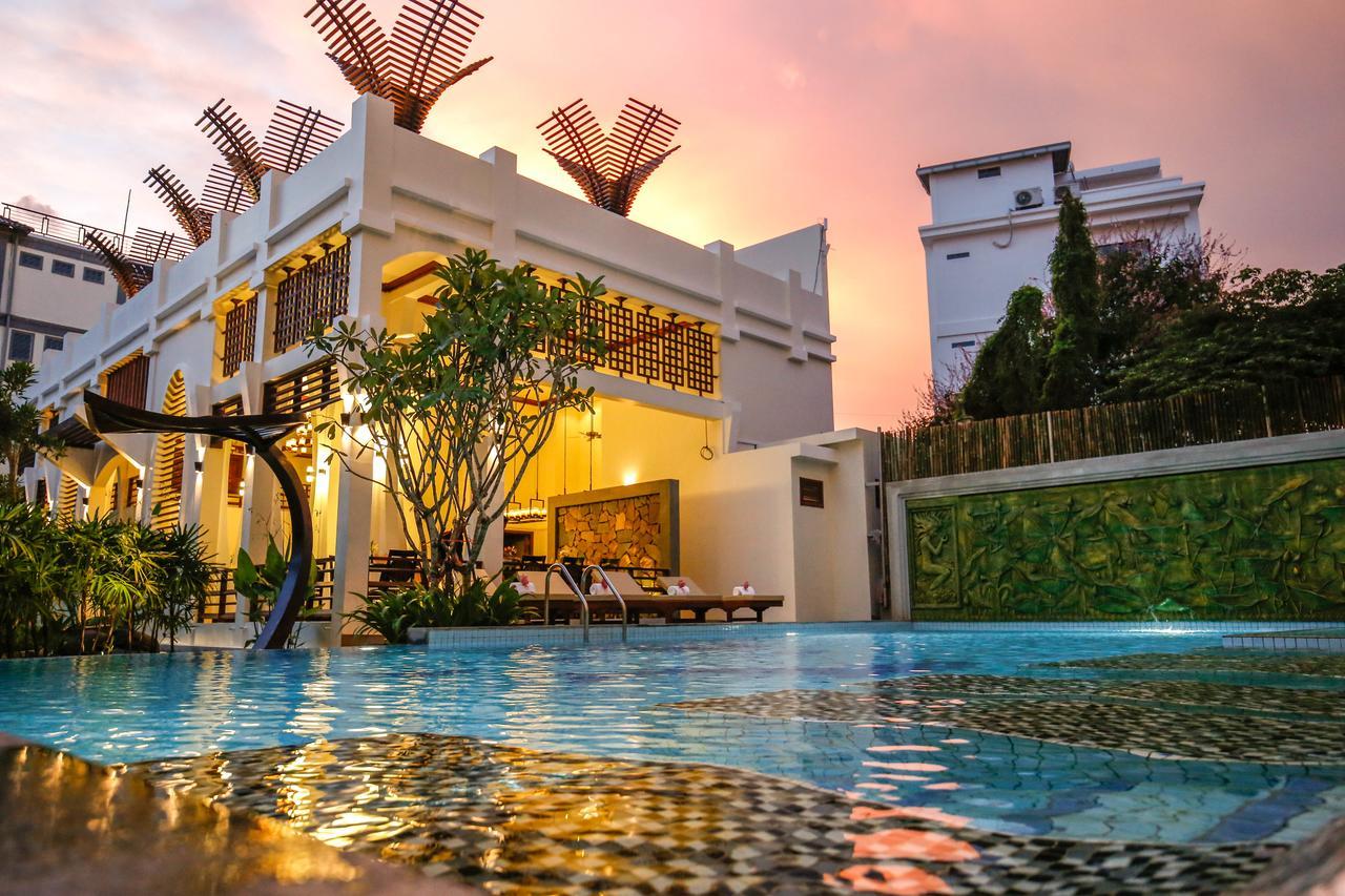 The Night Hotel Siem Reap Exterior photo